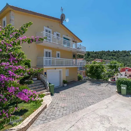 Apartment In 42463 Trogir