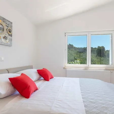 In 42463 Trogir
