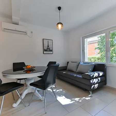 In 42463 Trogir