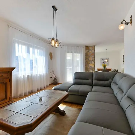 In 42463 Apartment *