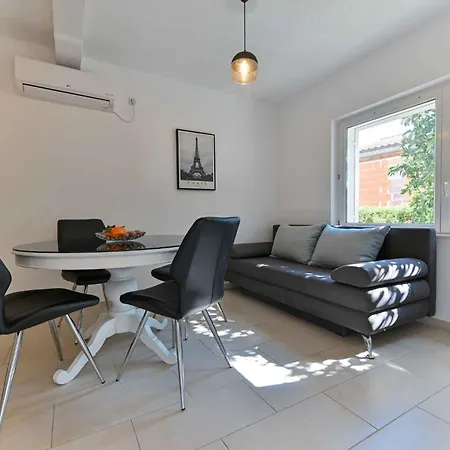 In 42463 Trogir