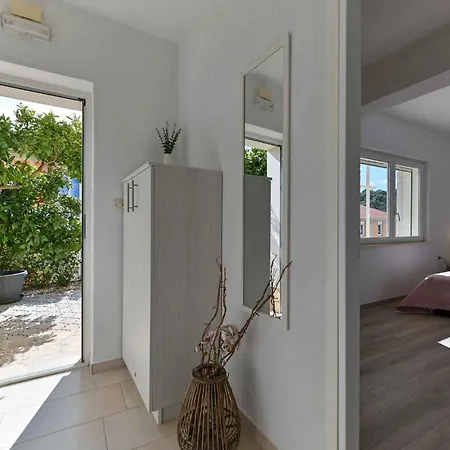 In 42463 Apartment Trogir