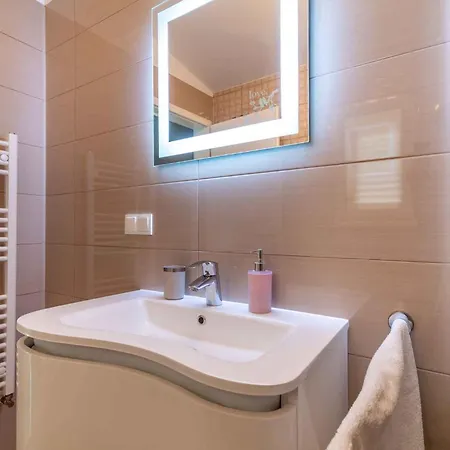 Apartment In 42463