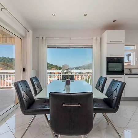 In 42463 Apartment Trogir